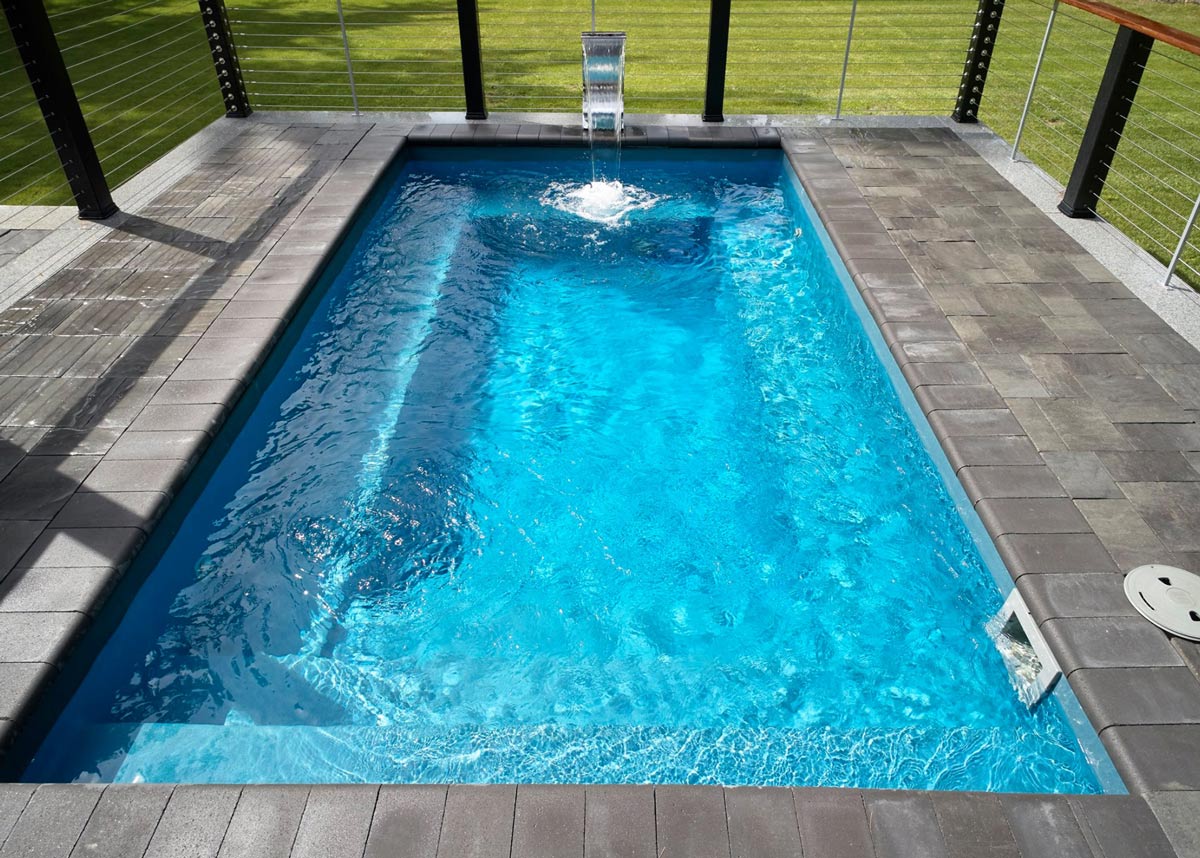 Liberty Enlightenment 10.20 fiberglass pool photo 3